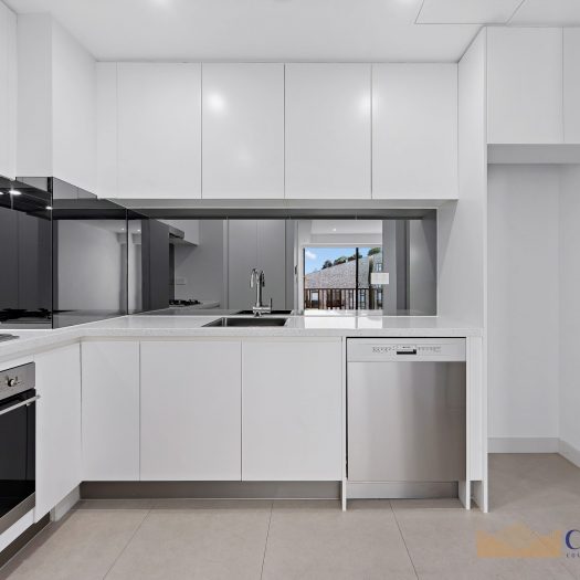 802 / 105 Dalmeny Avenue, Rosebery