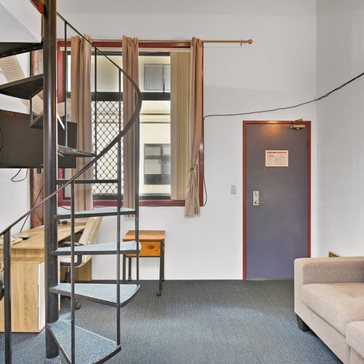 1012 / 185 Broadway, Ultimo